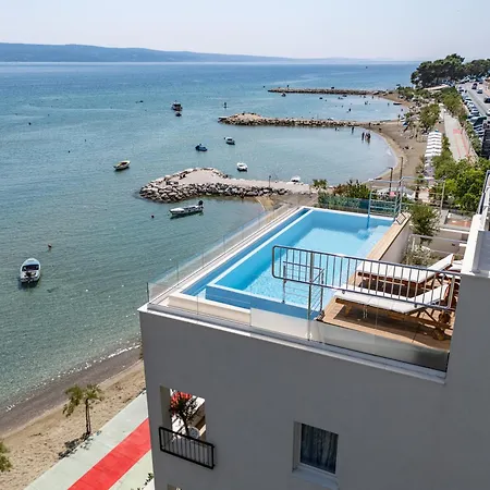 Villa Beachfront Lara With Pool Duće