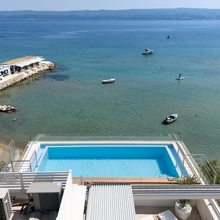 Villa Beachfront Lara With Pool Duće