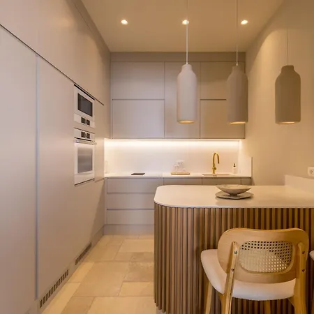 וילה Beachfront Lara With Pool Duće