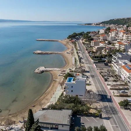 Beachfront Lara With Pool Duće